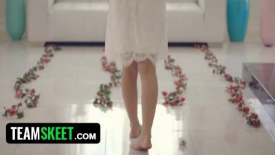 Violet Starr - Mike Mancini - Angel - Beautiful Angel Celebrates Summer With Big Dick With Mike Mancini And Violet Starr - upornia.com