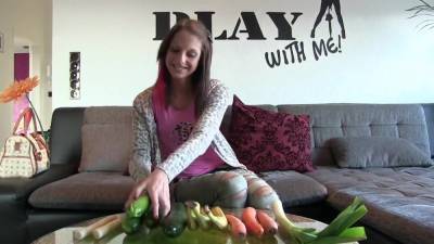 This Slut Likes To Fuck Herself With Vegetables - hclips.com