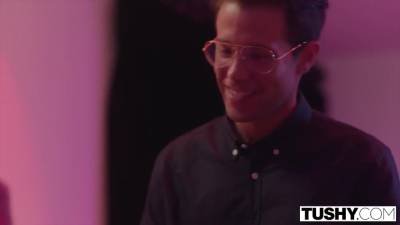 Club Buttplug Is Redhead Model Charlie Reds Favorite! - upornia.com