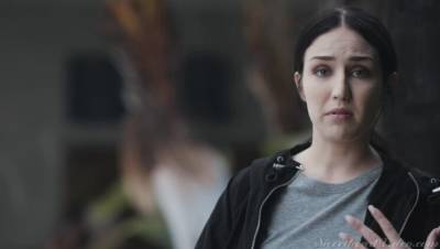 Alexis Fawx - Jessie Saint - Mother Lover Society 20 Scene 3 - Caught in The Act! - xxxfiles.com