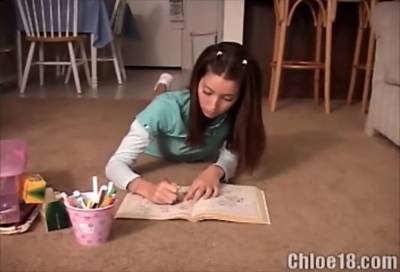 Teen pokes crayon inside her tight little cunt - txxx.com