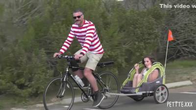 Where Is Waldo? In Her Pussy! - hclips.com