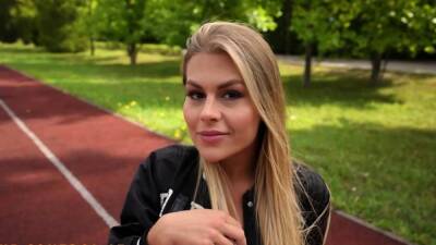 Hot teen cheerleader Zlata Shine fucks her coach - nvdvid.com