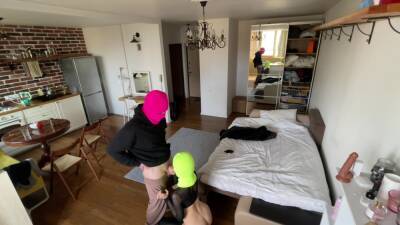 The Robbers Fucked Each Other On A Mission. Will They Be Caught? - hclips.com