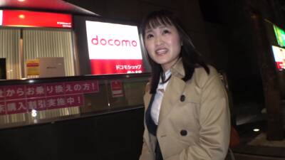 営業帰りのOLお姉さんと合流彼氏に内緒でホテルで浮気 - upornia.com - Japan