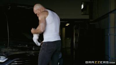 Abigail Mac - Johnny Sins - Horny and Dangerous - porntry.com