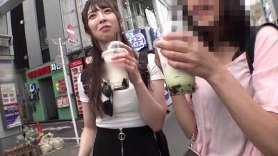 色白プリ尻のイン●タ女子をナンパしてハメ撮り - upornia.com - Japan