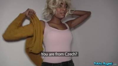 Luna Corazon - Ebony with blonde hair shaved pussy - porntry.com