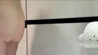 jerking off while spying on stepmom's cunt - icpvid.com