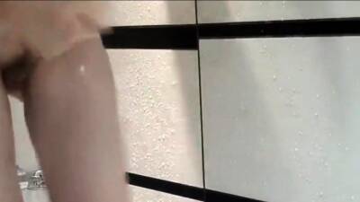 jerking off while spying on stepmom's cunt - icpvid.com