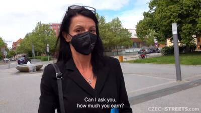 Milf walking in public with vibrator - sexu.com - Czech Republic