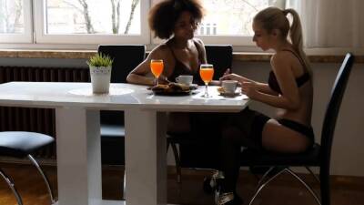 Luna - MyDirtyHobby Brunette Luna Corazon Licking - nvdvid.com