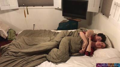 Stepm0m shares bed with - pornoxo.com