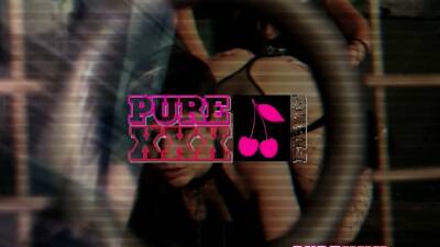 Huge boobed brunette babe masturbating in the warehouse - nvdvid.com