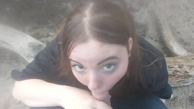 Sucking Strangers Cock In The Park - hclips.com