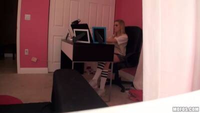 Peeking in the Window - porntry.com