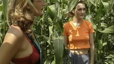 Horny Guy Bangs The Farmers Wife - upornia.com