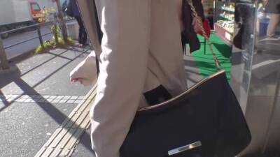 美少女JDを素人ナンパお店のトイレでフェラ抜きしてもらってホテルでハメ撮り - upornia.com - Japan