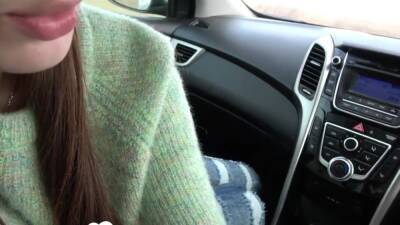 Teen Car Blowjob After Applebees - txxx.com