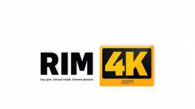 RIM4K. Slim redhead distracts BF from VR by tongue ass - nvdvid.com - Czech Republic