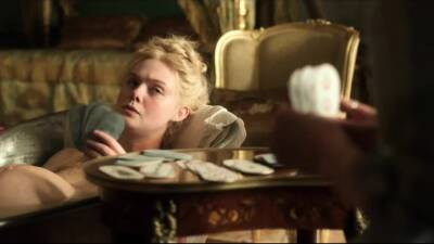 Elle Fanning tits in nude and sex scenes - nvdvid.com