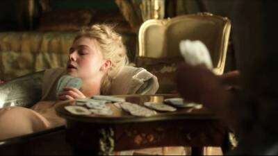 Elle Fanning tits in nude and sex scenes - nvdvid.com