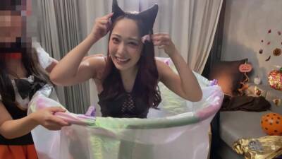渋谷ハロウィンに現れた鬼滅コスの美少女をナンパGET - txxx.com - Japan