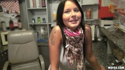 Receptionist Goes Back to Get Fucked - porntry.com