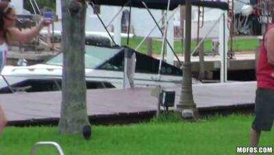 Two Girls Having Outdoor Sex - porntry.com