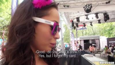 Crystal Rush - Festival Chick Takes the Dick - porntry.com