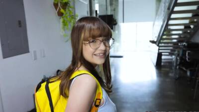 My stepsister is just too hot getting naked in front of me - nvdvid.com