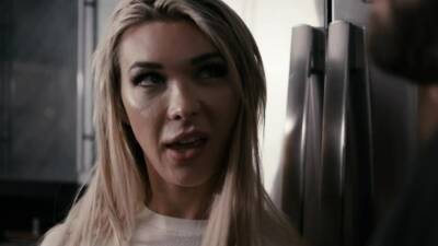 Blonde tbabe blows husbands cock - nvdvid.com