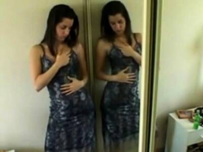 Vanessa masturbates standing in front of mirror homevideo - nvdvid.com