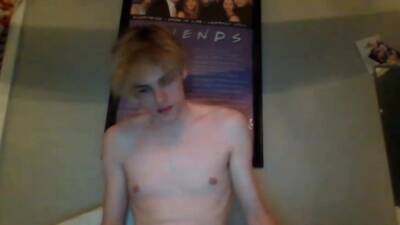 Horny college teen shagging her roommate and gets facial liv - icpvid.com