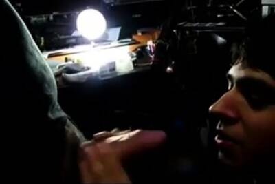 Great blowjob and cum in the face - nvdvid.com