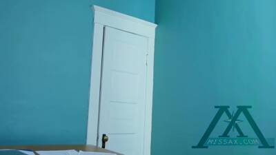 Missa X In Lunch Break - upornia.com