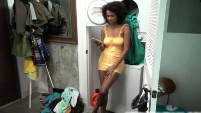 Stepsisters titties and pussy for chores - nvdvid.com