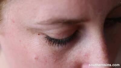 Full Bush Beauty Orgasms In The Comfort Of Her Home - hclips.com