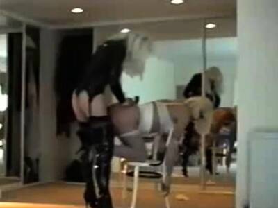 Crossdressers love - nvdvid.com