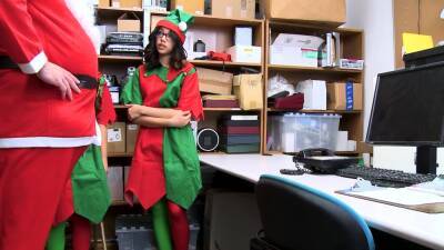Santas elves became a little naughty - nvdvid.com