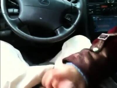 Blowjob in the lunch break in the car - drtuber.com - Russia