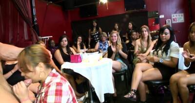 Agreeable college sweethearts are having fun sucking jocks - nvdvid.com