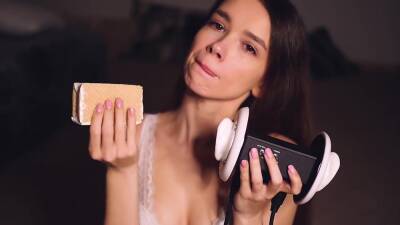 Naked Eating - hclips.com