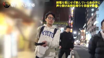 終電後に居酒屋で飲んでいたギャル二人をナンパお持ち帰り - txxx.com - Japan