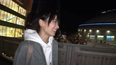 ２０歳のショートカット美少女が彼氏に内緒でこっそり浮気ハメ撮り - upornia.com - Japan