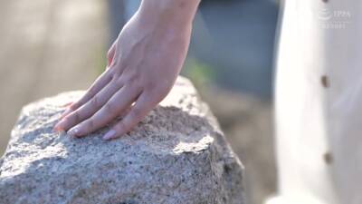 美脚美クビレの極上スタイルお姉さんがスレンダー敏感ボディを激しく突かれてイキまくる - upornia.com - Japan