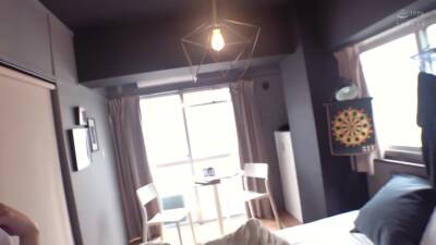 色白美肌の巨乳美女をバックから激しく突いてハードピストン - txxx.com - Japan