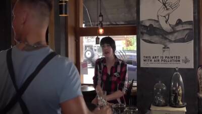 Versaute Fickschlampe In Der Kneipe Benutzt - upornia.com - Germany