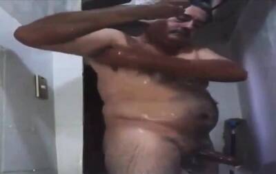 Str8 pakistani daddy shower time - nvdvid.com - Pakistan