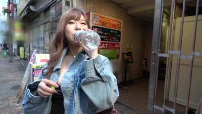 セクシーすぎるシロウトのパイパン女子大生と即ハメセックス - txxx.com - Japan